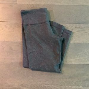 Lululemon grey wonder under cotton 3/4 leggings, size 6